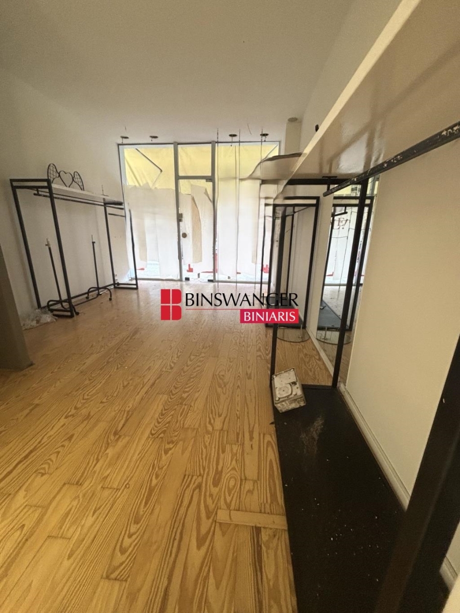 (For Rent) Commercial Retail Shop || Athens North/Chalandri - 72 Sq.m, 2.000€ 